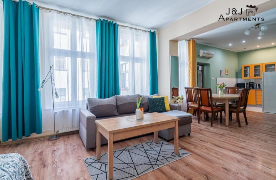 J&J Apartments Lazienna 30 Apartament 10-5 Торунь Экстерьер фото