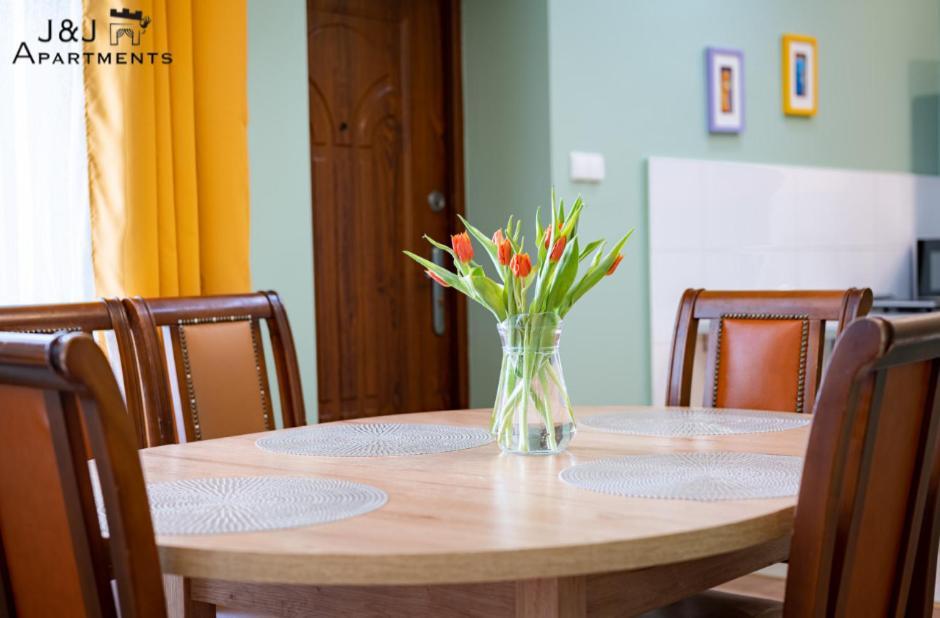 J&J Apartments Lazienna 30 Apartament 10-5 Торунь Экстерьер фото