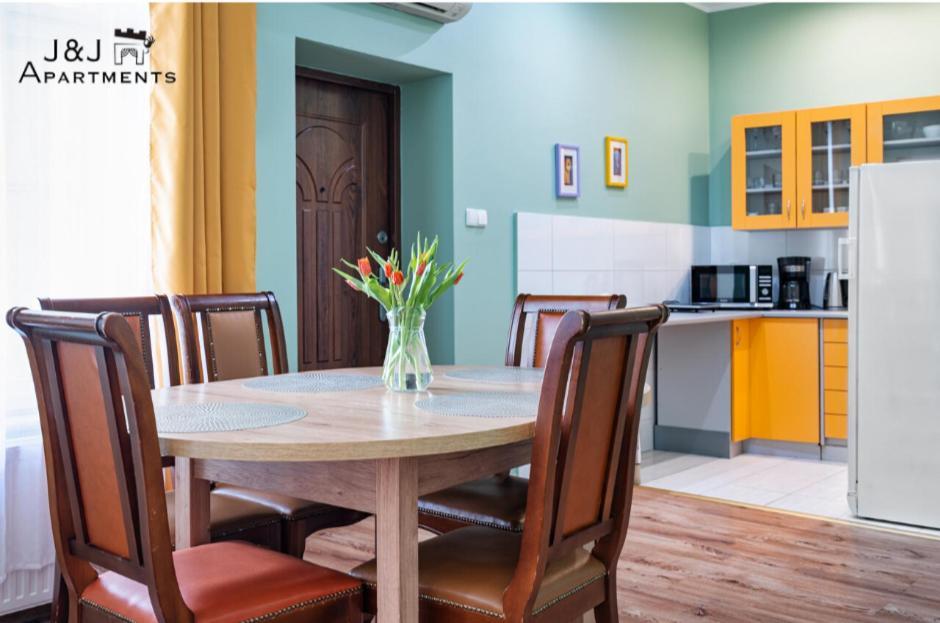 J&J Apartments Lazienna 30 Apartament 10-5 Торунь Экстерьер фото