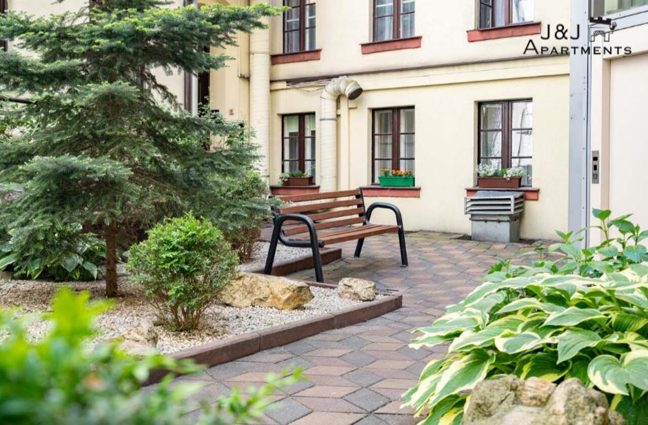 J&J Apartments Lazienna 30 Apartament 10-5 Торунь Экстерьер фото